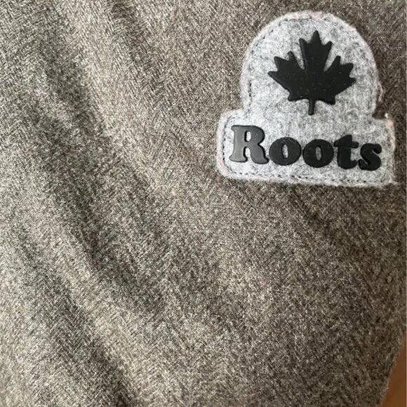 Roots Girls North Winds Parka coat jacket - Picture 9 of 9